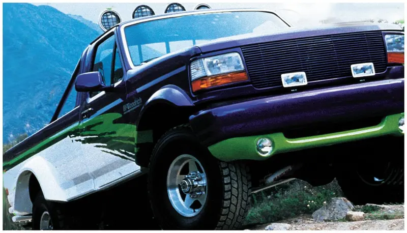 Bushwacker 20022-11 Black Cutout Style Smooth Finish Rear Fender Flares For 1992-1996 Ford Bronco, F-150, F-250; 1992-1997 F-350 Super Duty (Excludes Dually) 2