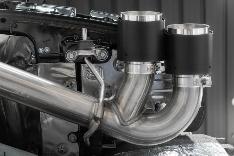 Mbrp Armor Pro 3In Cat-Back Exhaust W/ 4.5" Cf Tips For 20–25 Chevy Corvette C8 2