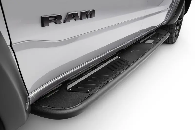 N-Fab Roan - Cb Ln (2 Steps) - 15.5-18 (19-24 Clsc)Ram1500/20-25 2500/3500 Crew Tx Blk Nbd15cc-Tx 1